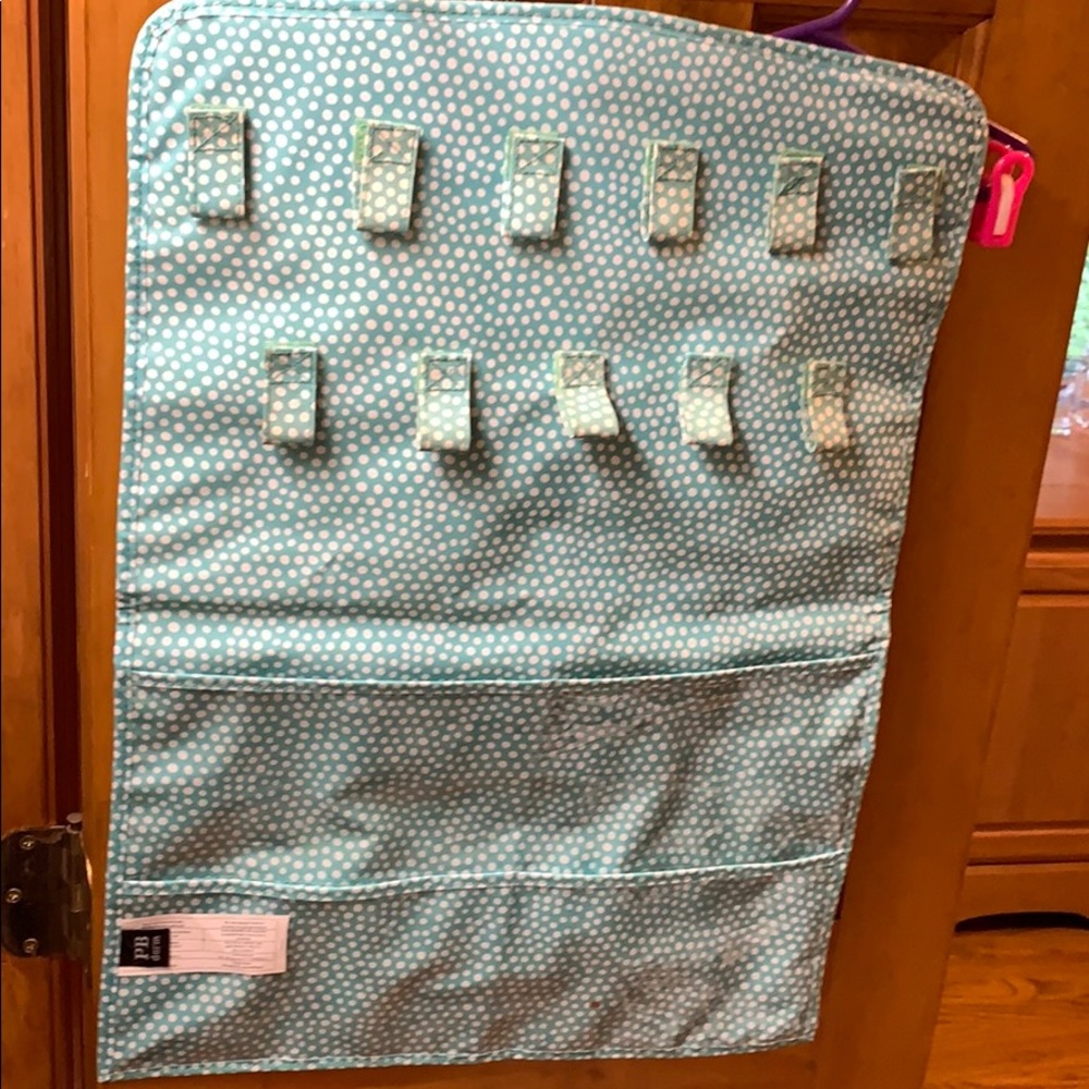 Pb dorm jewelry hanger